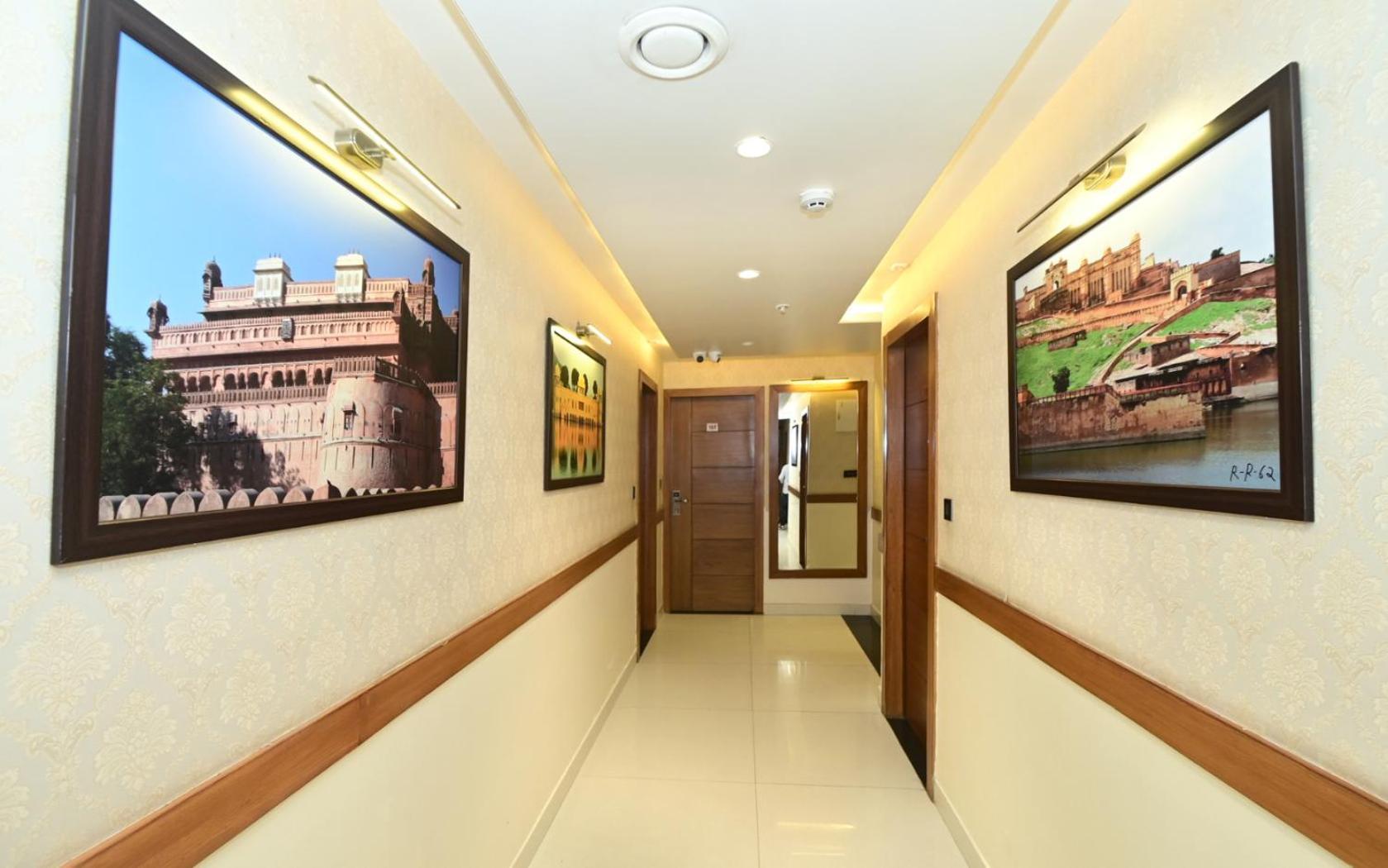 Hotel Rr 62-Jaipur City Centre Hotel المظهر الخارجي الصورة
