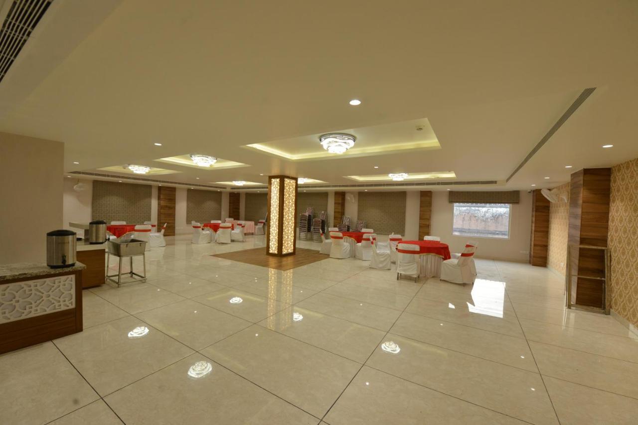 Hotel Rr 62-Jaipur City Centre Hotel المظهر الخارجي الصورة
