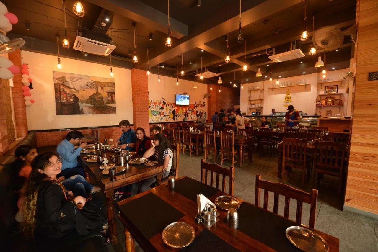 Hotel Rr 62-Jaipur City Centre Hotel المظهر الخارجي الصورة